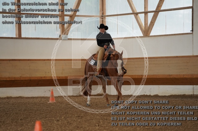 s_A_902373.JPG